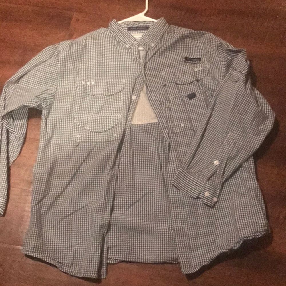 Columbia Men’s sz. Med long sleeve shirt